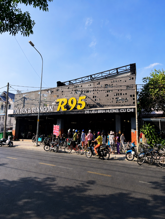 THIẾT KẾ QUÁN ĂN R95
